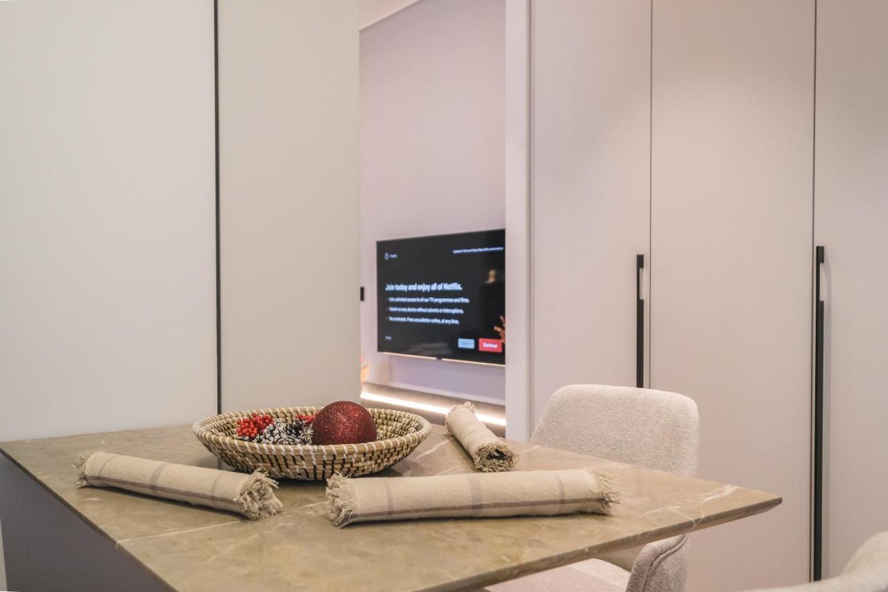 Two Steps Apartments Тирана Екстериор снимка
