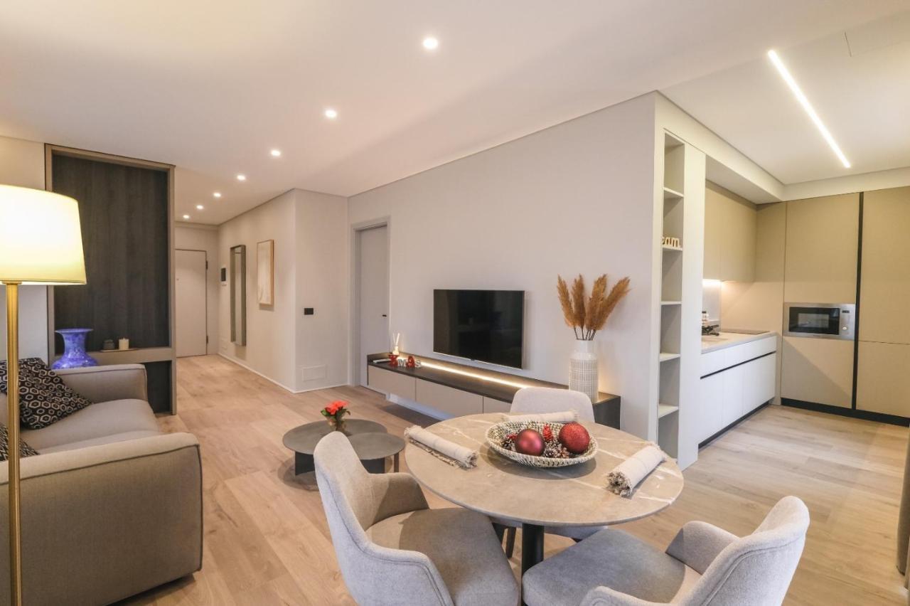 Two Steps Apartments Тирана Екстериор снимка