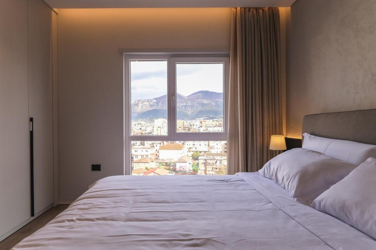 Two Steps Apartments Тирана Екстериор снимка