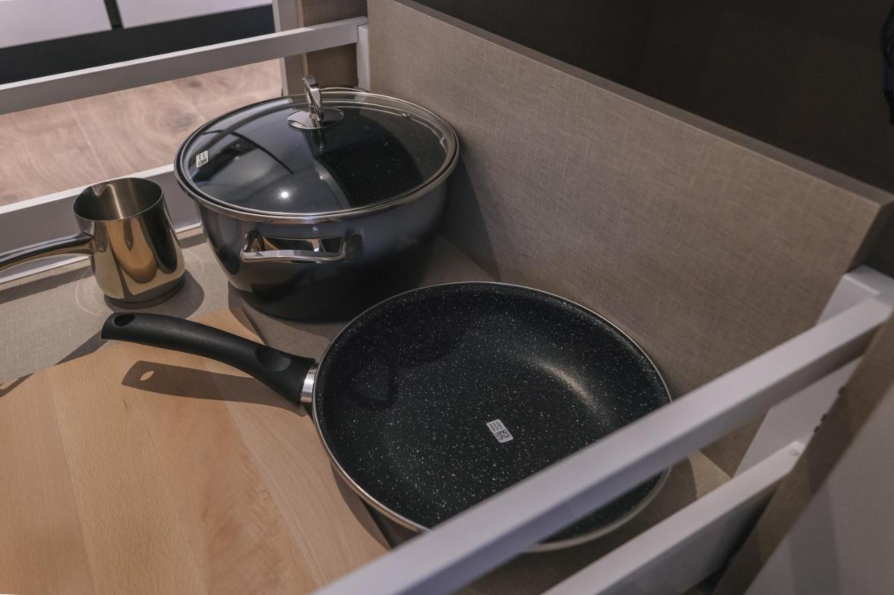 Two Steps Apartments Тирана Екстериор снимка