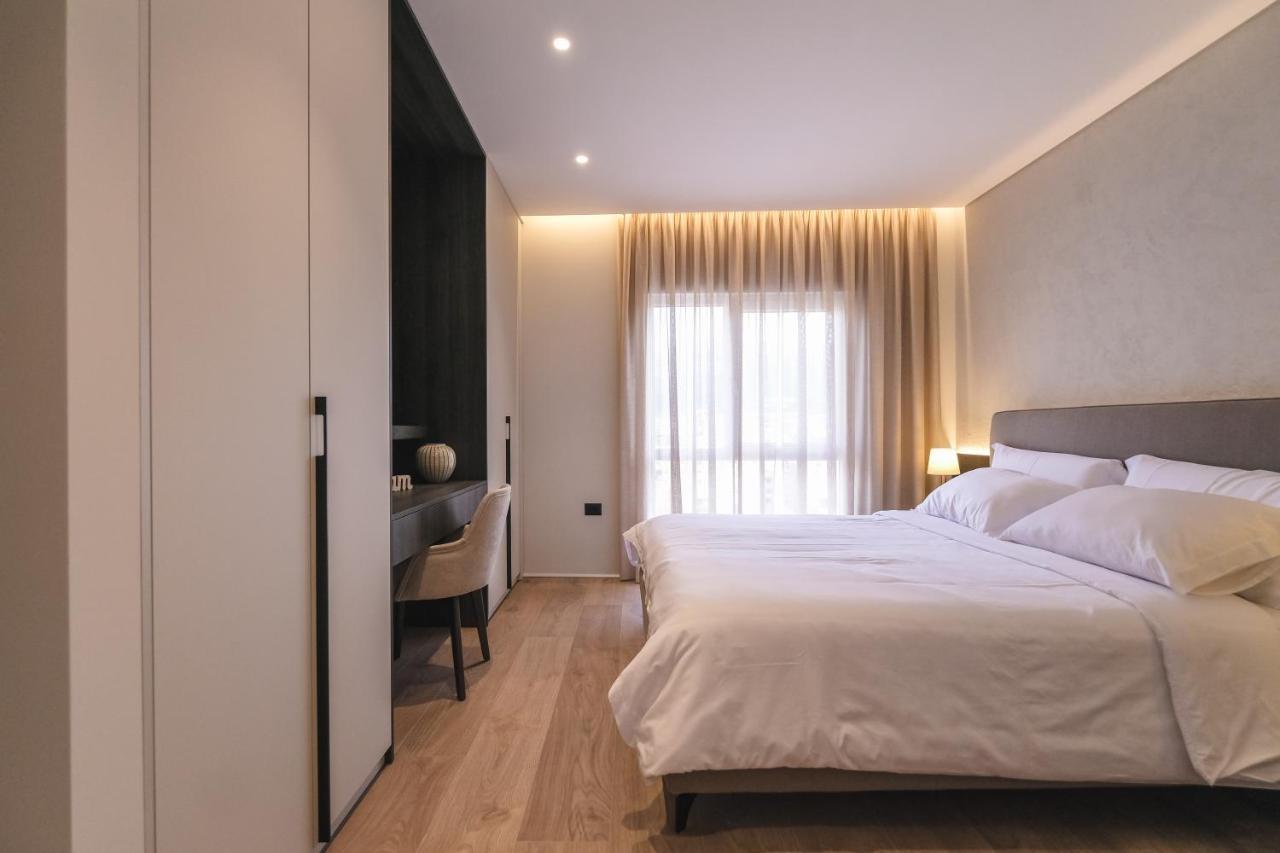 Two Steps Apartments Тирана Екстериор снимка