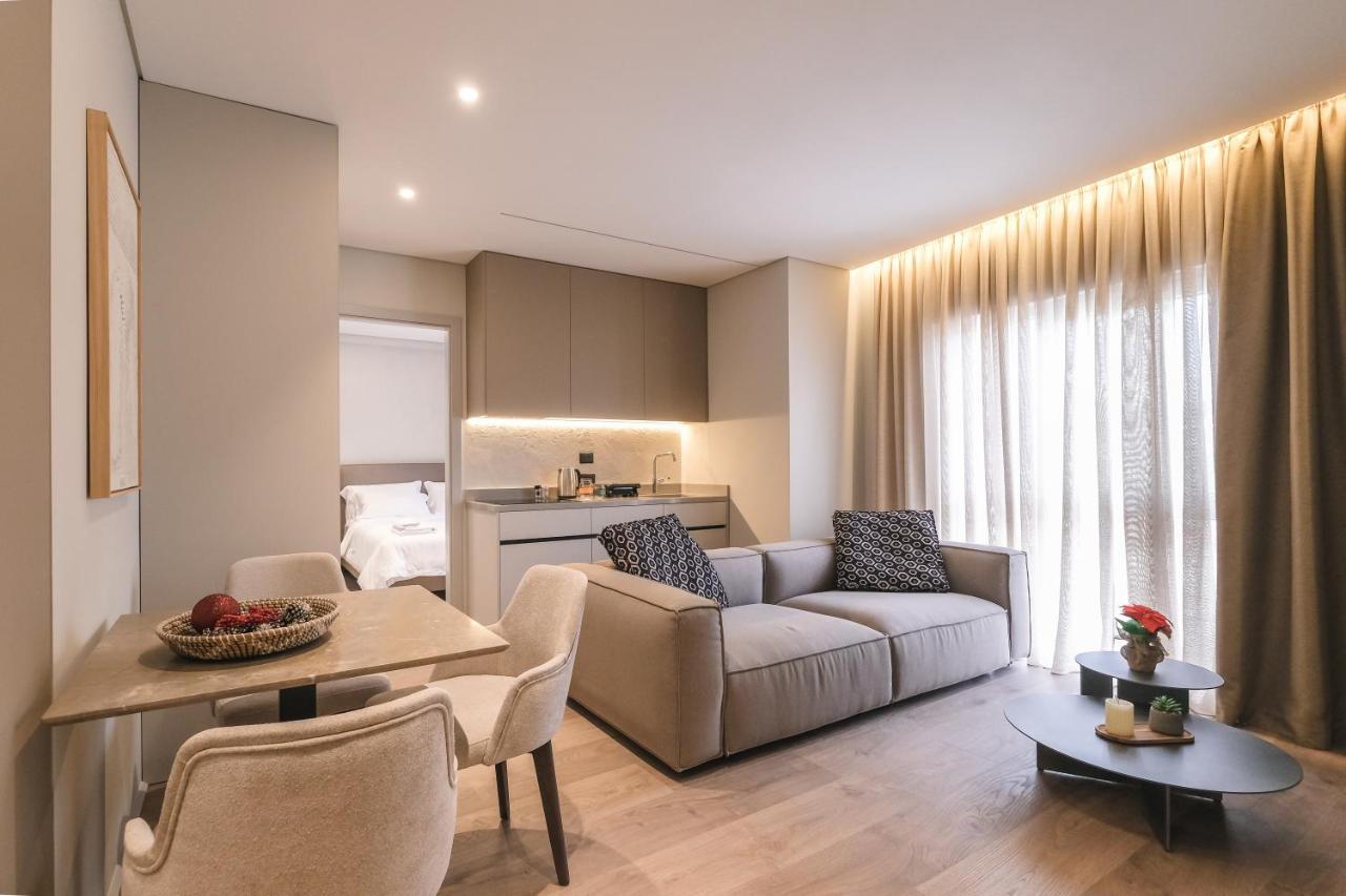 Two Steps Apartments Тирана Екстериор снимка