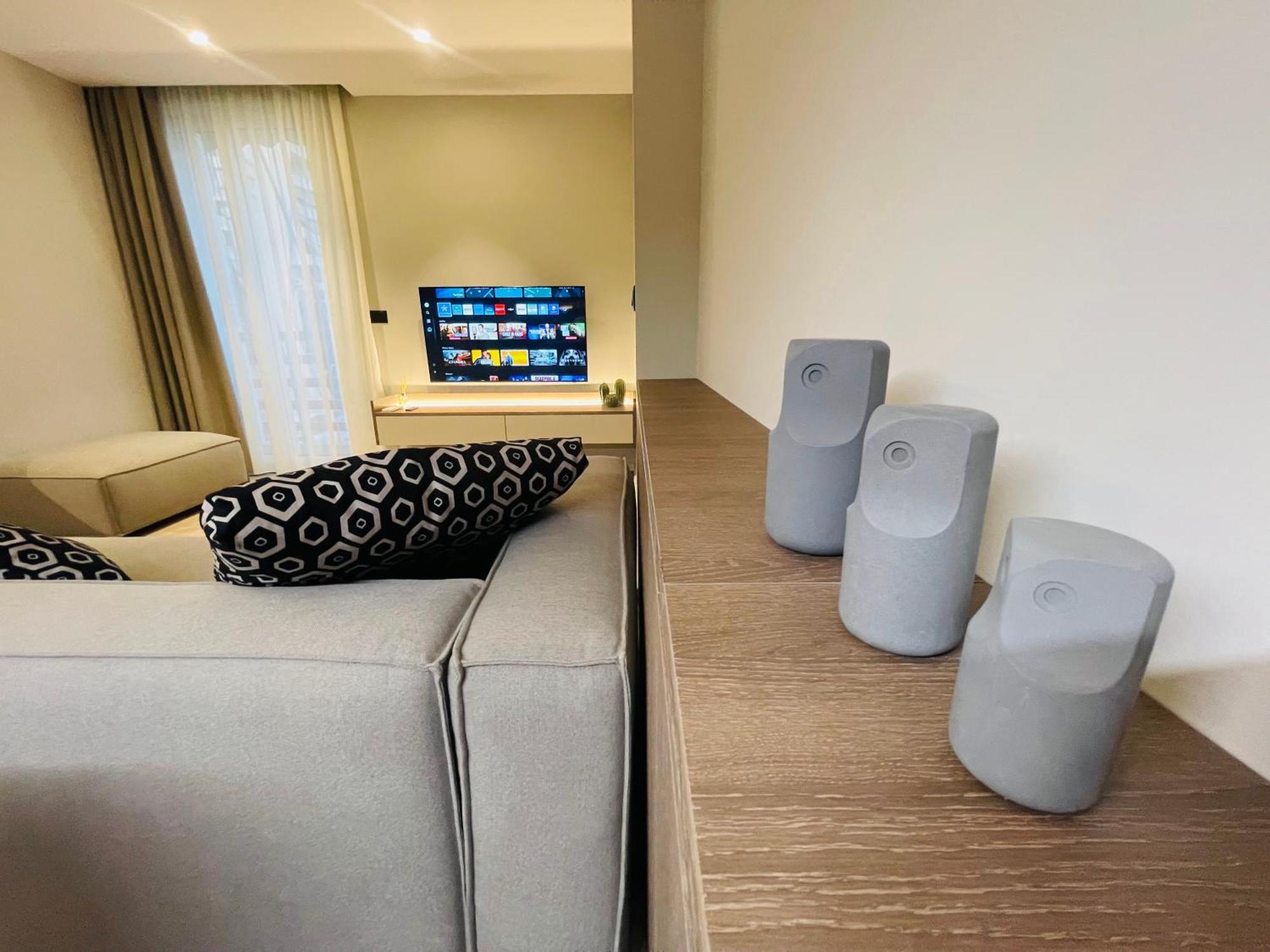Two Steps Apartments Тирана Екстериор снимка