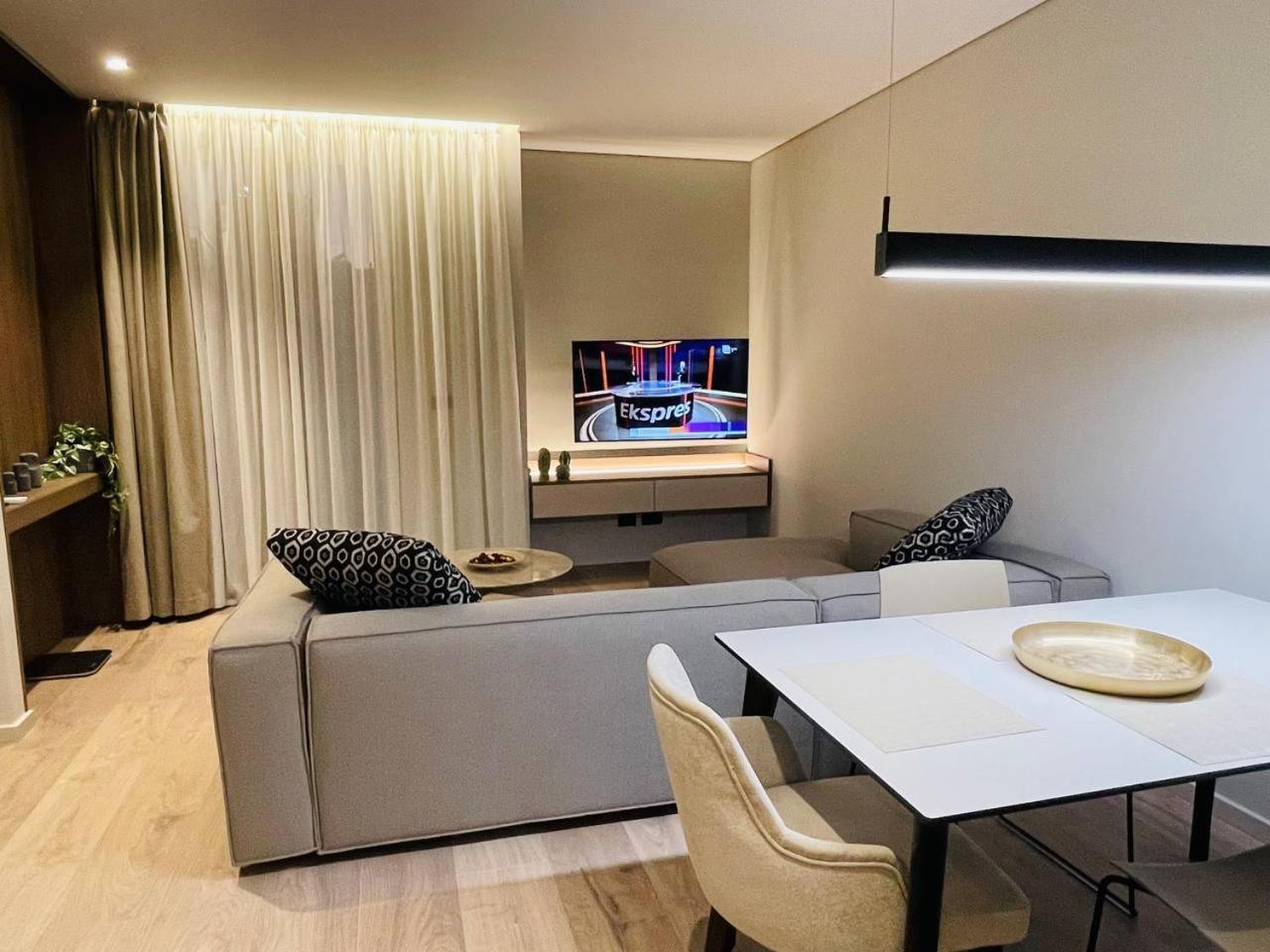 Two Steps Apartments Тирана Екстериор снимка